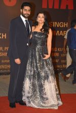 Aishwarya Rai Bachchan, Abhishek Bachchan at Sarbjit Premiere in Mumbai on 18th May 2016